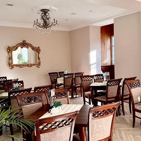 Magnolia Iii Hotel